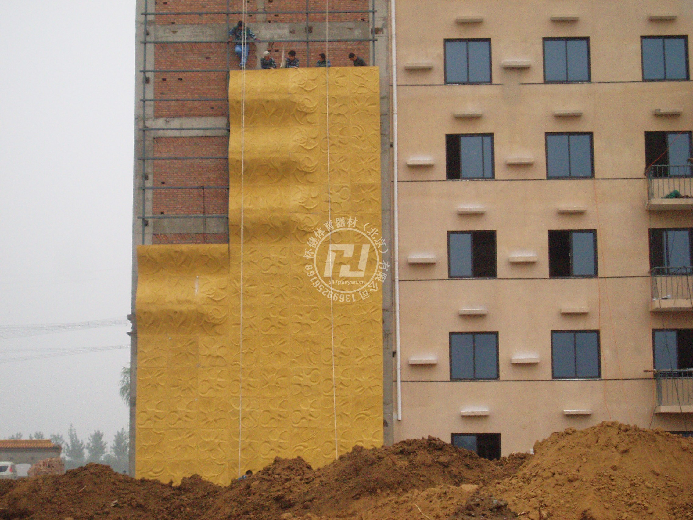 室內室外攀巖墻建造多少錢？